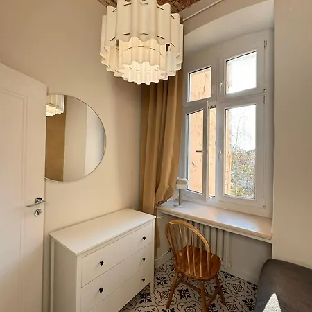 Kazimierza Wielkiego - Quiet In The Center